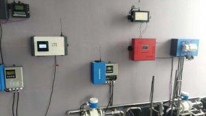 touch-screen-iot-edge-gateway wastewater