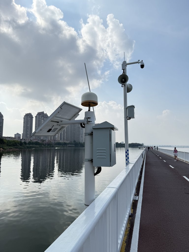 Smart Waterfront Bike Lane 2